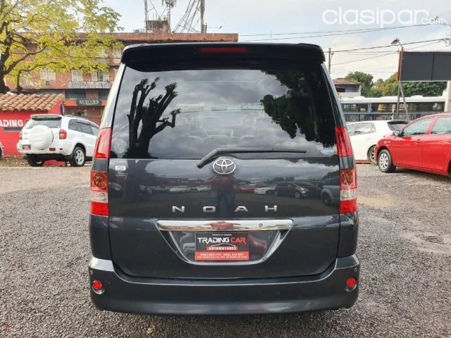 Toyota Noah 2004 - foto 8