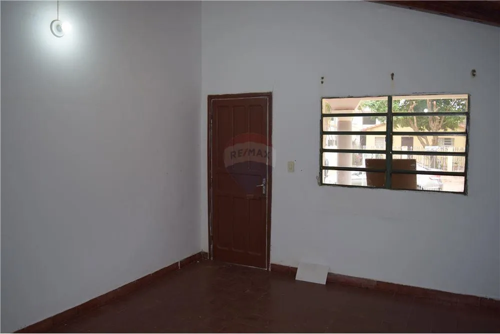 EN VENTA CASA EN LUQUE, MORA CUE. — foto 2