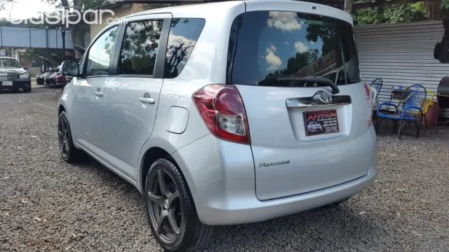 Toyota Ractis 2009 — foto 6