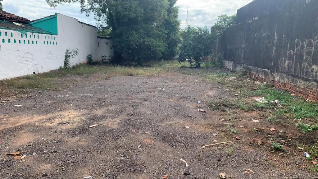 VENDO TERRENO. BARRIO VISTA ALEGRE. AVDA MEDICOS DEL CHACO — foto 3