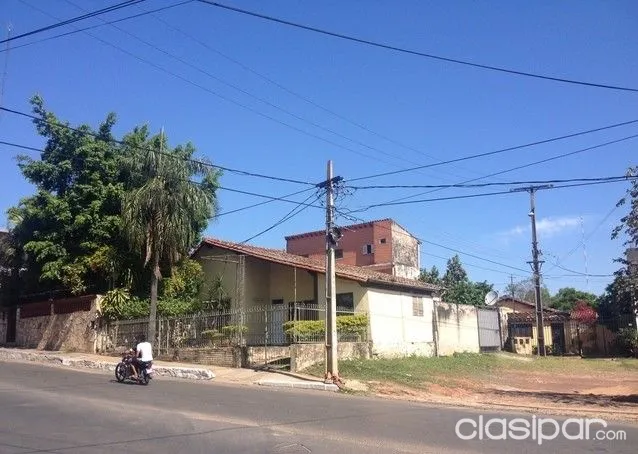 Dueño Vende Casa en Esq. Zona Stma. Trinidad - Ideal para inversionistas — foto 2