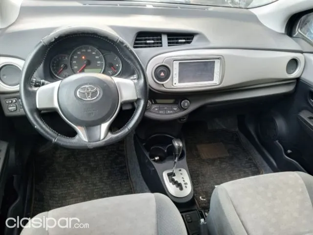 Toyota Vitz 2012 — foto 4