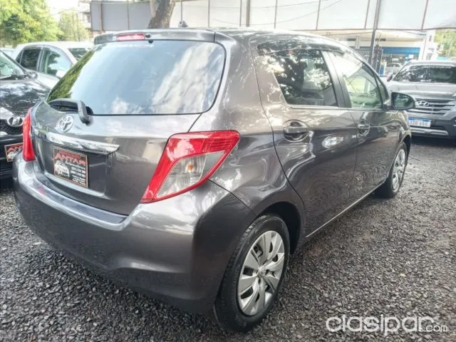 Toyota Vitz 2012 - foto 8