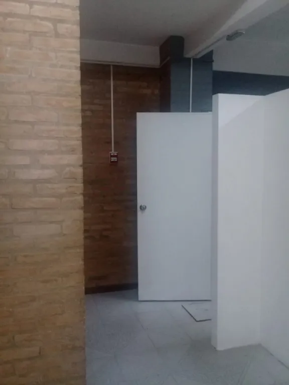 Vendo tinglado con 7 oficinas Zona CIT!!! — foto 2