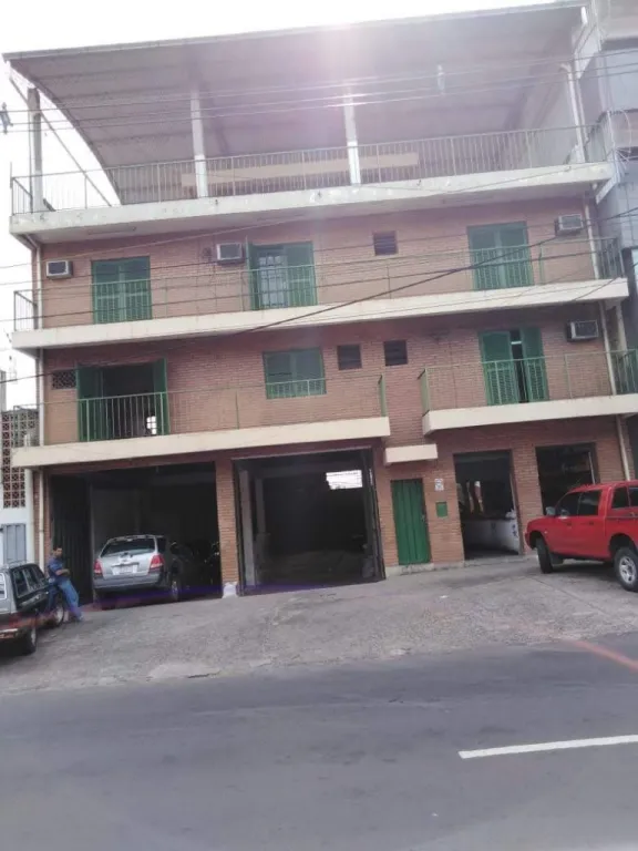 Vendo Tinglado con salón comercial y oficinas sobre Avda Próceres de Mayo!!! — foto 3