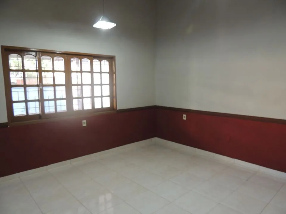 ATENCIÓN BARRIO OBRERO!! SE ALQUILA AMPLIA CASA IDEAL PARA OFICINA — foto 3