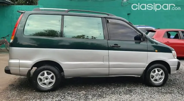 Toyota Noah 1998 — foto 3