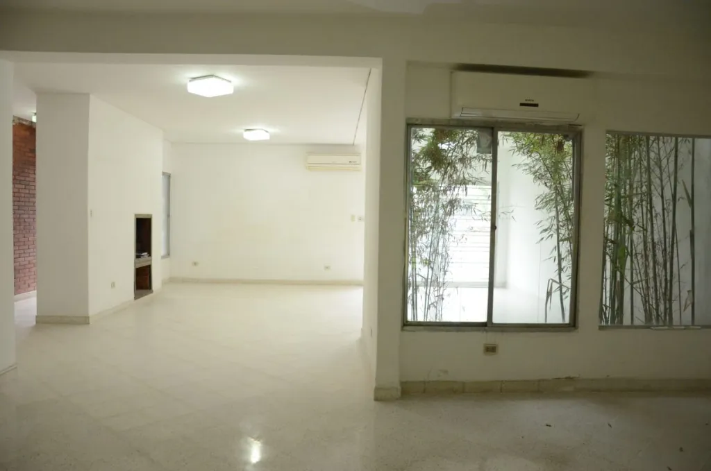 ALQUILO CASA EN BARRIO LAS MERCEDES!! — foto 2