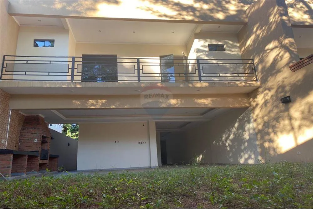 HERMOSA CASA EN OFERTA - LAMBARE — foto 2