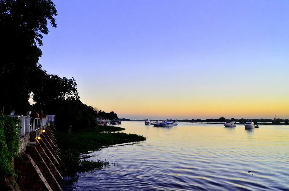 ITA ENRAMADA CASA SOBRE EL RIO — foto 2