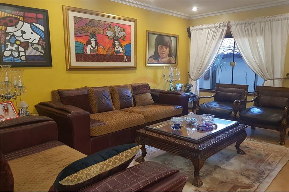 ALQUILO RESIDENCIA AMOBLADA DE 4 DORMITORIOS EN VILLA AURELIA — foto 3