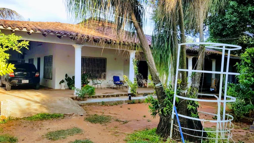 VENDO CASA TERCER BARRIO DE LUQUE — foto 2
