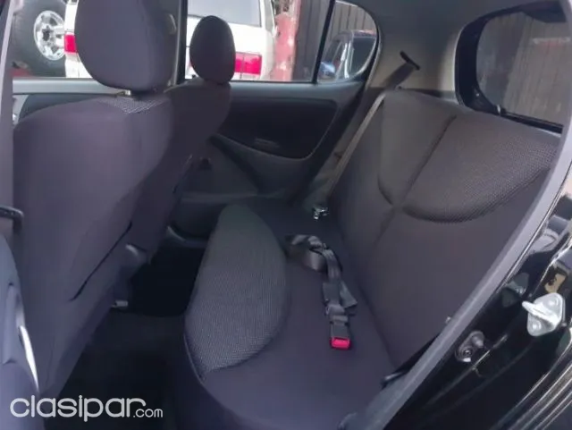 Toyota Vitz 2002 - foto 8