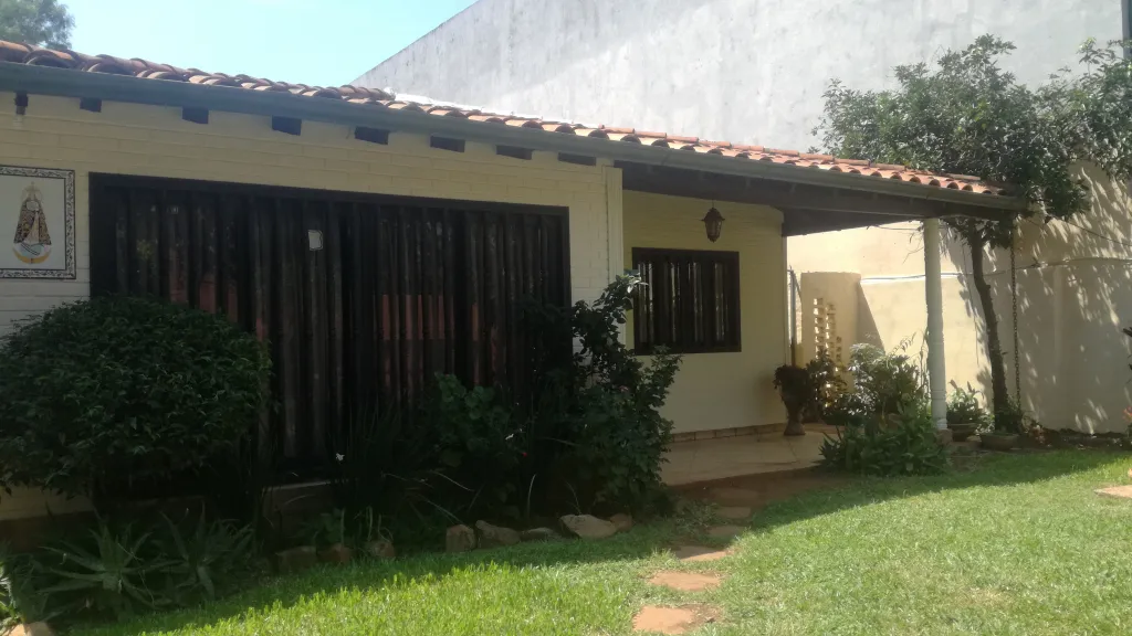 Vendo Casa y Terreno de 875 m2 Zona Terminal — foto 2