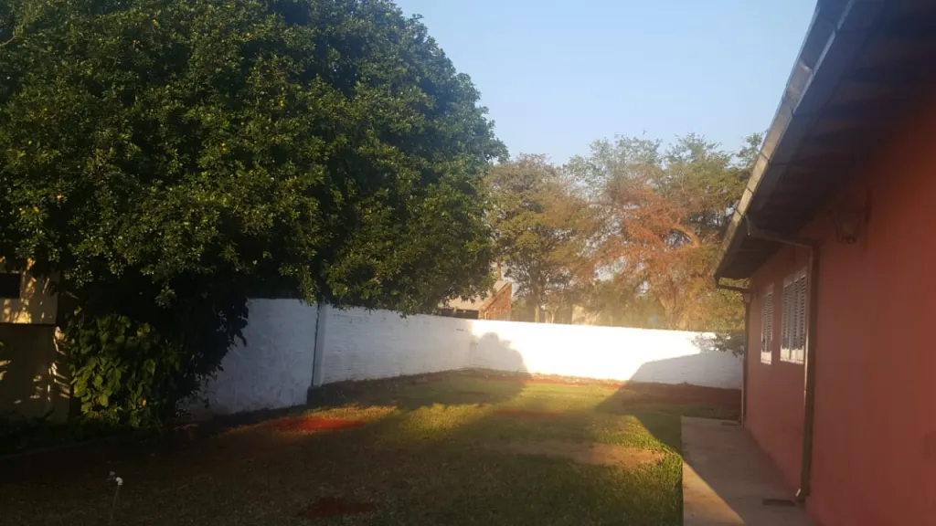 EXCLUSIVA CASA EN LUQUE!!! — foto 2