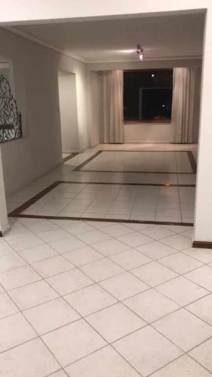PROX. PASEO LA GALERÍA – GOETHE: CONFORTABLE RESIDENCIA, 4 SUITES, JARDÍN, PISCINA. — foto 3
