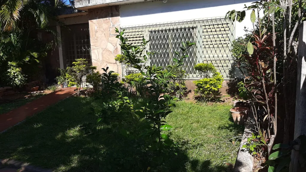 CASA EN BARRIO OBRERO — foto 2