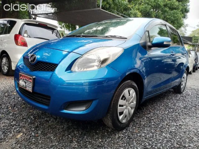 Toyota Vitz 2011 — foto 2