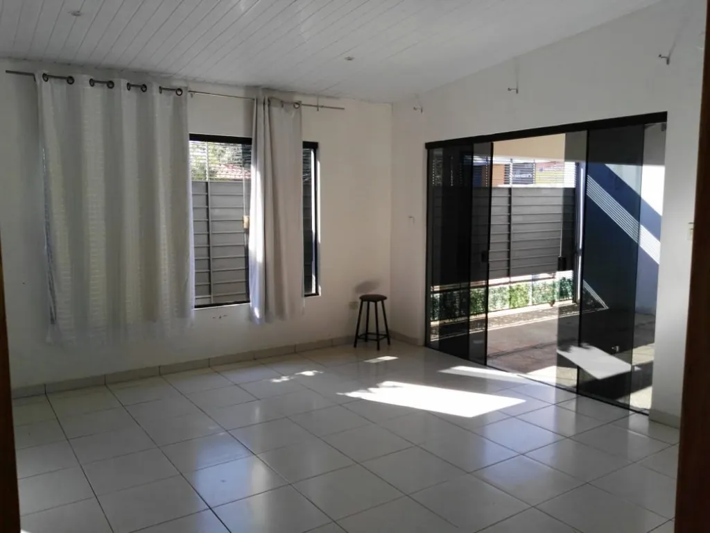 Casa de 02 dormitorios, en barrio Laguna Grande, zona Pinedo Shopping — foto 3