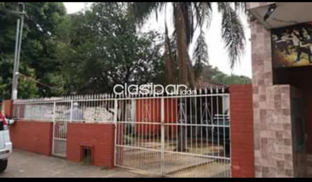 Vendo casa en Fdo de la Mora. Frente al Súper Real. Inmejorable ubicación. 400 m2 — foto 2