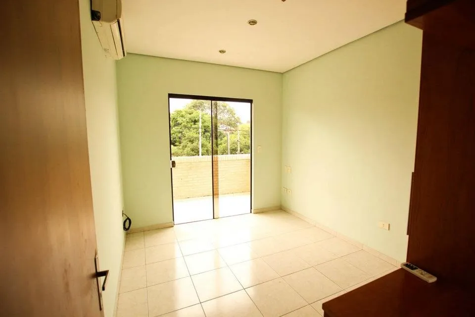 HERMOSA CASA Z IDENTIFICACIONES 4 DORM — foto 3
