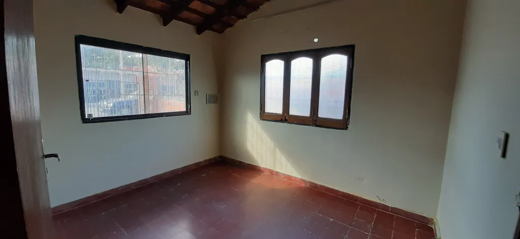 Vendo casa en Mariano Roque Alonso — foto 2
