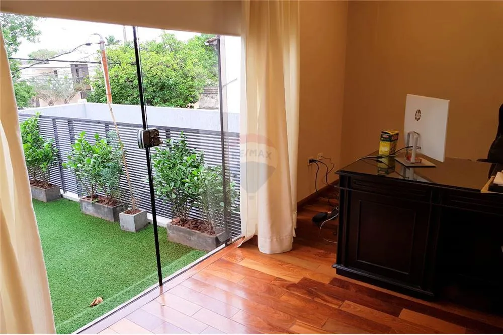 VENDO EDIFICIO DE 4 PLANTAS FINANCIACION PROPIA 400,000 USD — foto 2