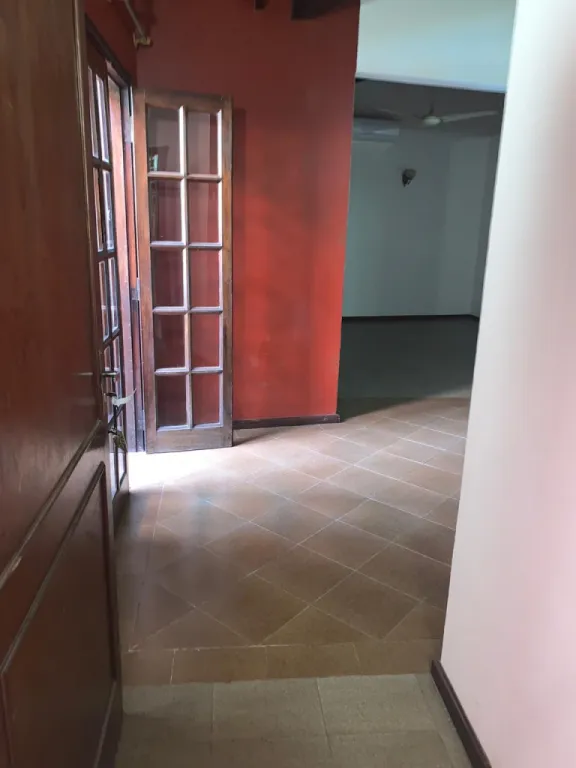 ALQUILAMOS DEPARTAMENTO SOBRE GAUDIOSO NUÑEZ- ZONA PARQUE SEMINARIO - ASUNCIÓN — foto 2