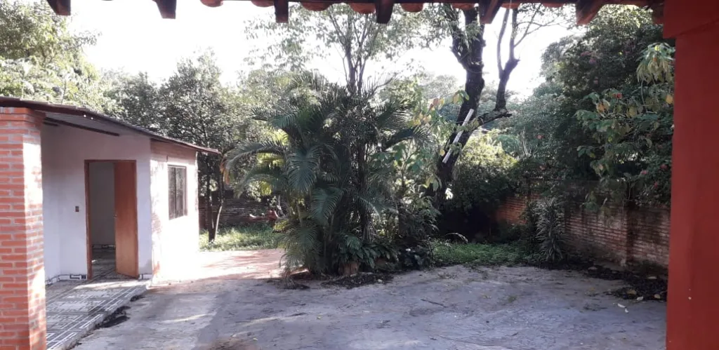 VENDO CASA EN BARRERO SOBRE RUTA ASFALTADA GS. 320.000.000. RECIBO VEHICULO DE MI INTERES. — foto 3