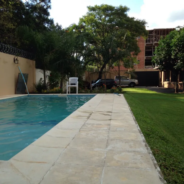 VENDO HERMOSA RESIDENCIA EN BARRIO HERRERA!! — foto 2
