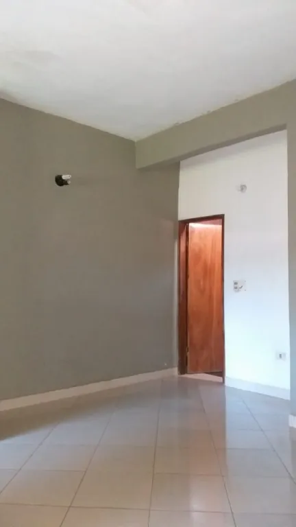 VENDO LINDA CASA EN SAN LORENZO!! ZONA PALACIO DE JUSTICIA!! — foto 2