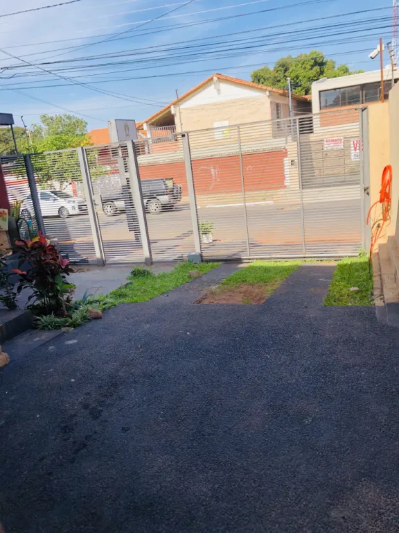 Vendo casa en Lambare zona Hiper El Pueblo — foto 2
