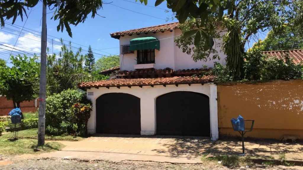 BO. CARMELITAS EN OFERTA: RESIDENCIA DE 3 DORMITORIOS EN VENTA – SÓLO 350.000 USD. — foto 2