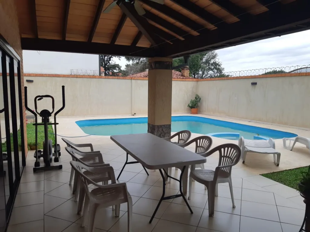 FERNANDO DE LA MORA ZONA NORTE: EXCLUSIVA RESIDENCIA DE UNA PLANTA - TERRENO 720 M2! — foto 2