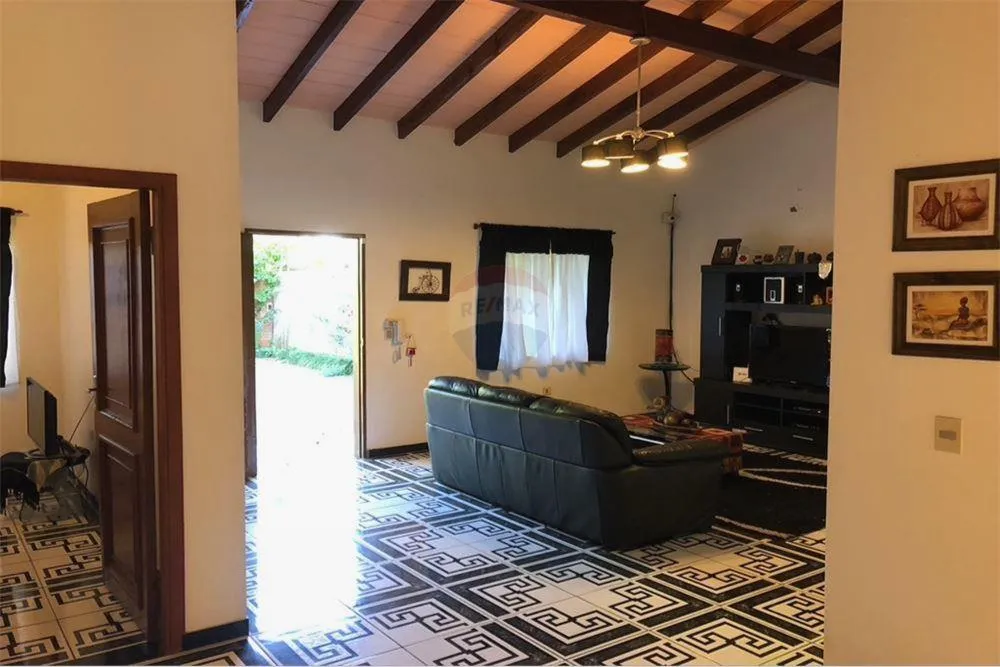 CAPIATA: VENDO CASA AMOBLADA A ESTRENAR — foto 3