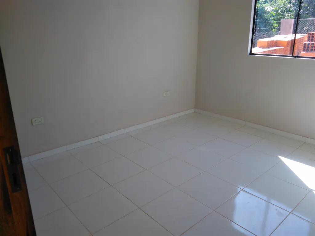 Vendo casa a estrenar en barrio Rincón,San Lorenzo — foto 3