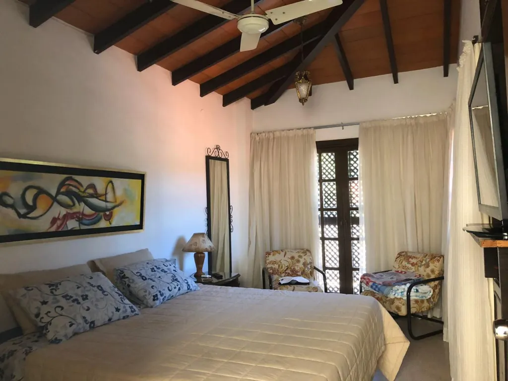 VENDO HERMOSA CASA EN BARRIO SANTA ANA. — foto 3