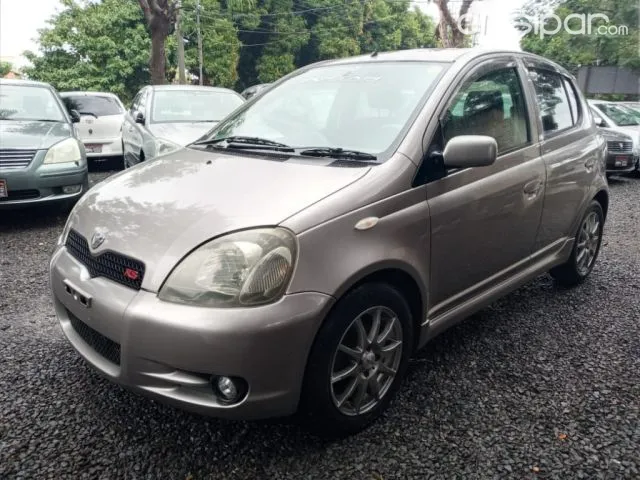 Toyota Vitz 2002 - foto 2