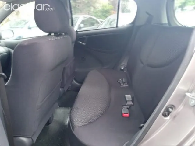 Toyota Vitz 2002 - foto 8