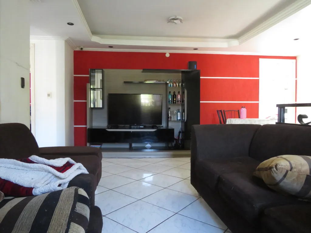 VENDO HERMOSA CASA DE 04 HAB EN PRESIDENTE FRANCO — foto 2