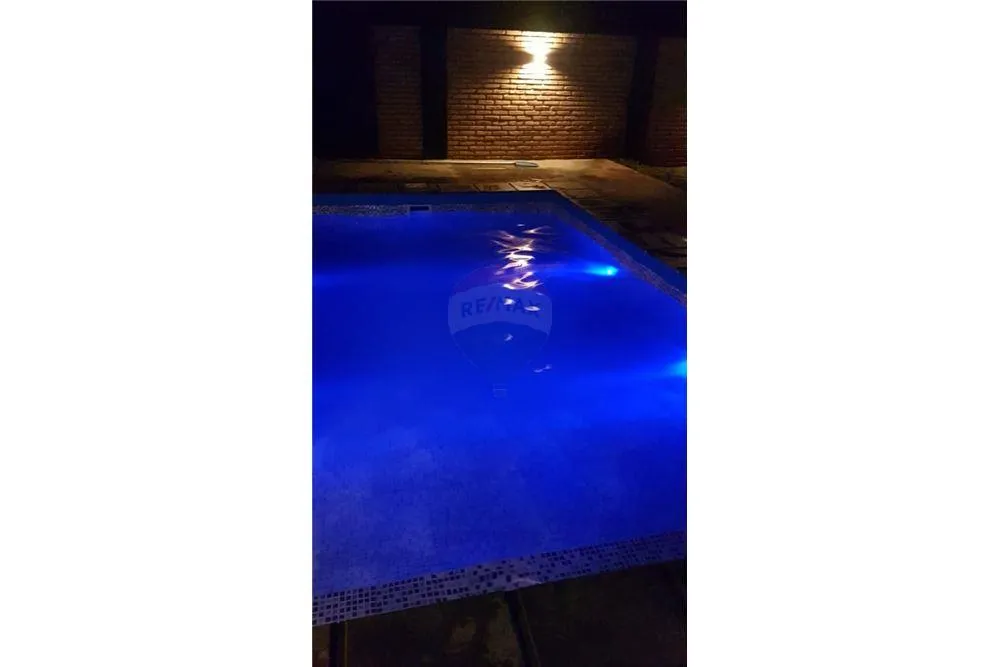 VENDO CASA EN SAN LORENZO CON PISCINA — foto 2