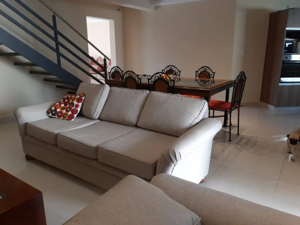 BO. MCAL. ESTIGARRIBIA: ELEGANTE TRIPLEX, TOTALMENTE AMOBLADO, DECORADO, 3 SUITES, JARDÍN. — foto 2