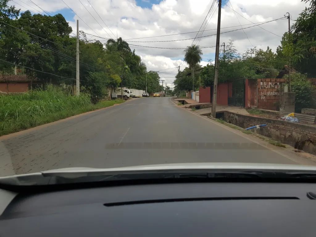 VENDO PROPIEDAD p CONSTRUIR 7 DUPLEX sCALLE CEMENTADA LEONISMO LUQUEÑO — foto 3