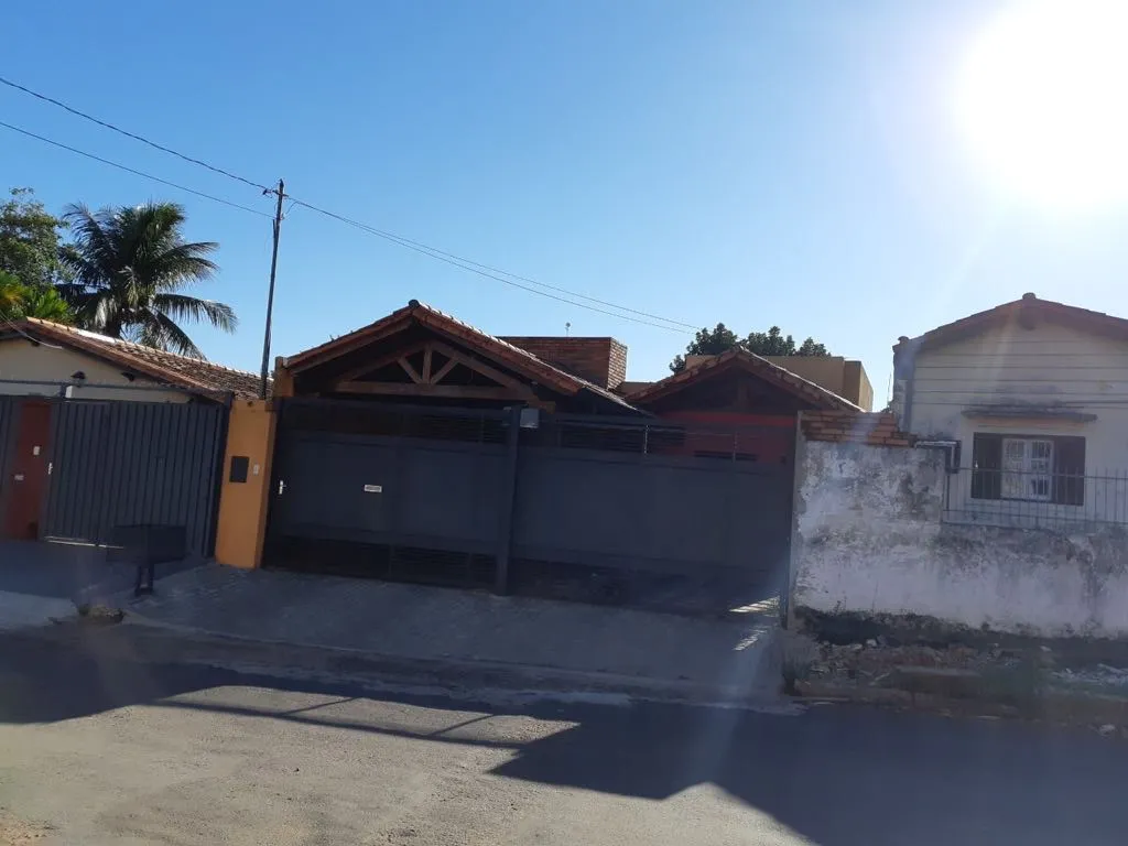 VENDO HERMOSA CASA EN BARRIO TEMBETARY — foto 2