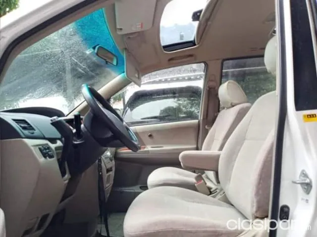 Toyota Noah 2004 — foto 7