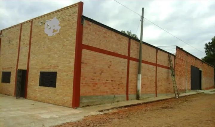 Galpón con oficina — foto 2
