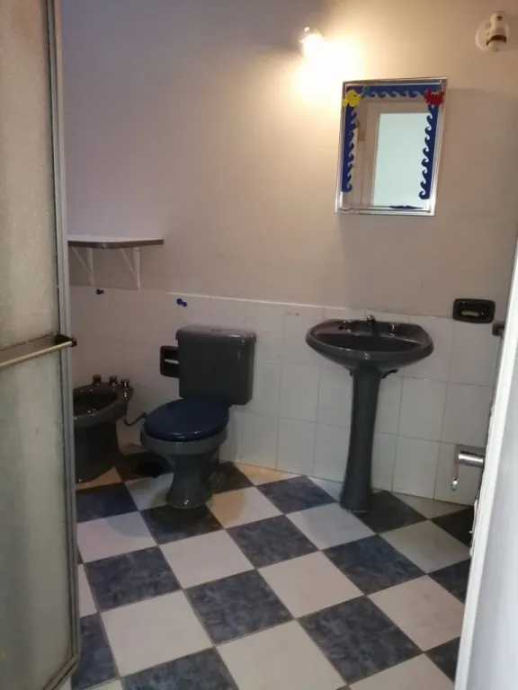 Se alquila casa para vivienda u oficina zona Colegio Inter — foto 3