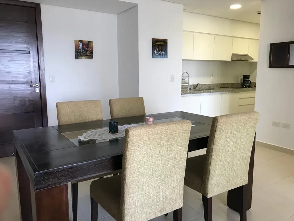 EDIF. TORRES DEL MIRADOR, TRINIDAD: DEPTO. DE 1 DORMITORIO TOTALMENTE AMOBLADO, 850 USD — foto 2