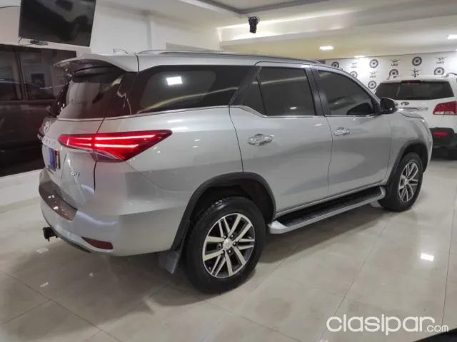 Toyota Fortuner 2019 — foto 4