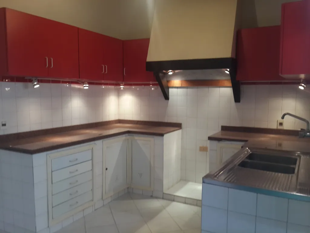 CHALET MBURUCUYA ZONA RESIDENCIAL Y TRANQUILA!!! — foto 3